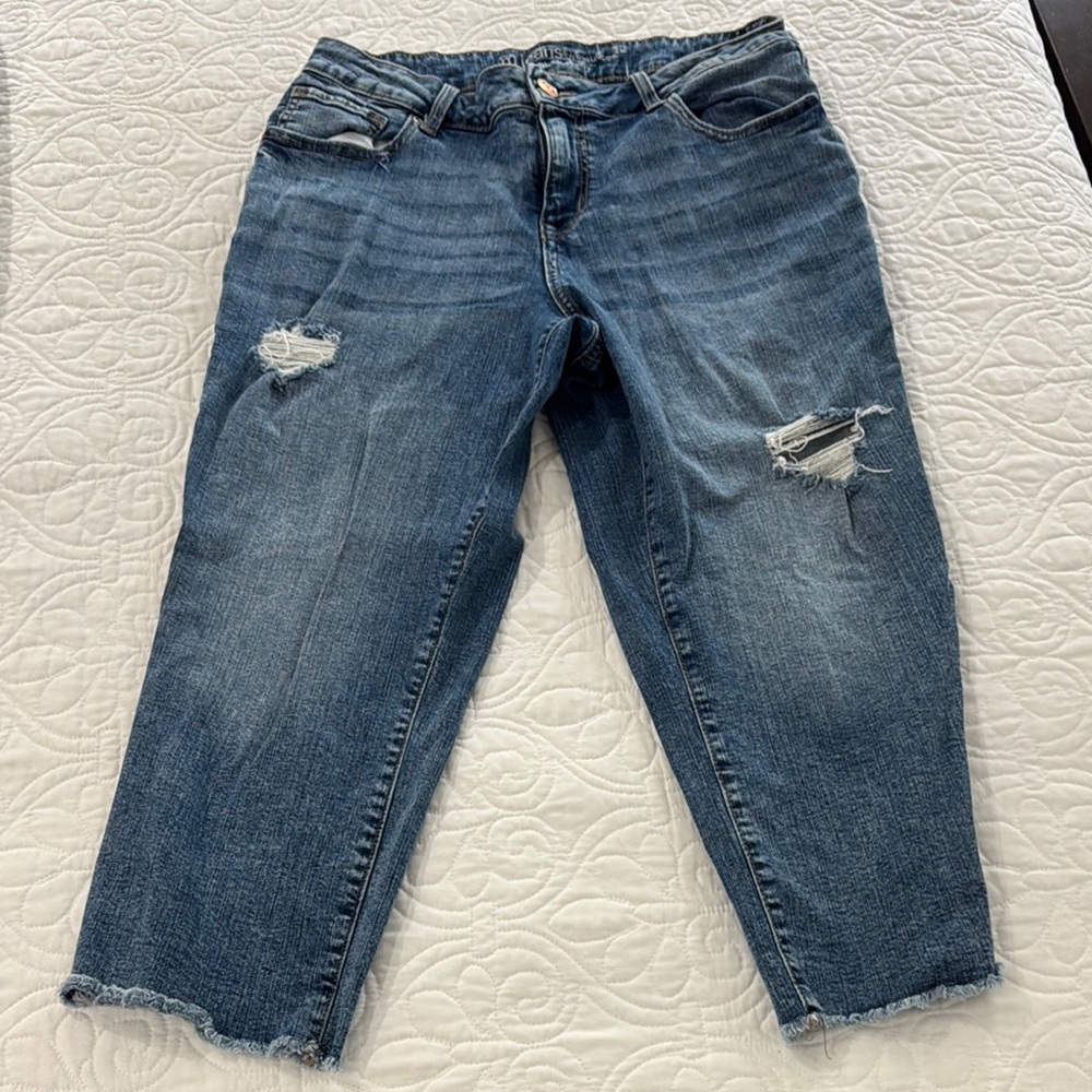 Maurices Blue Ankle Cropped Distressed Jeans